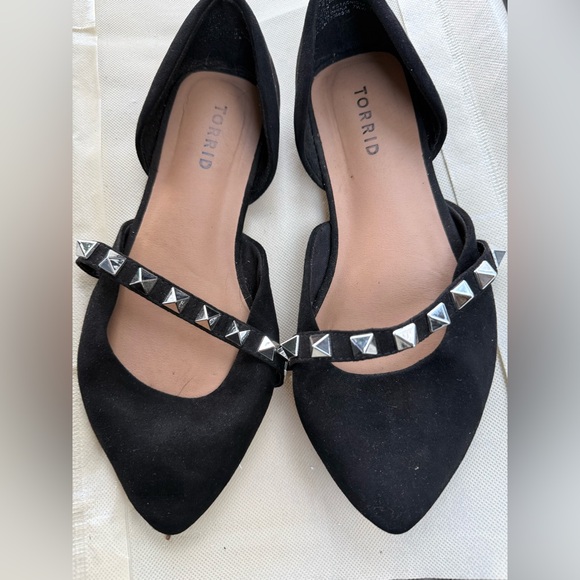 torrid Shoes - Torrid Studded Rocker Chic D'Orsay Flats 7 punk stud goth shoes WIDE